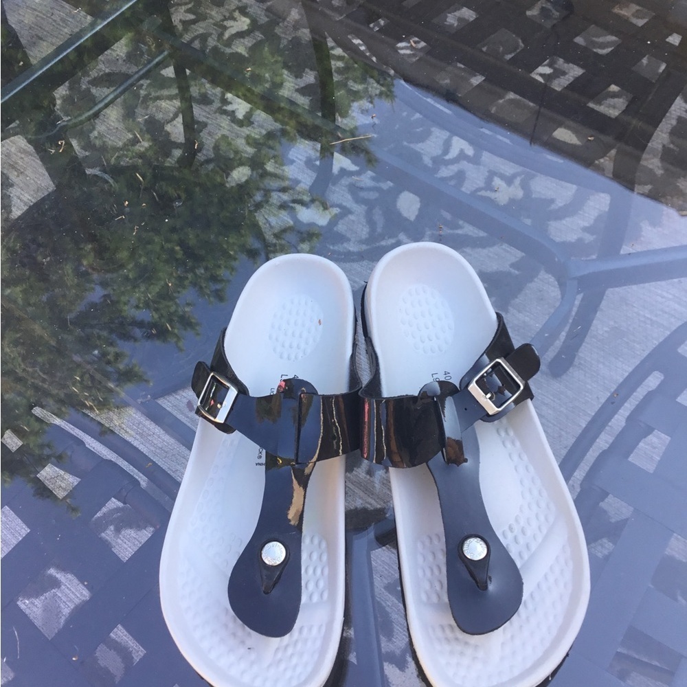 Birkenstock Black and White Sandals Size 9